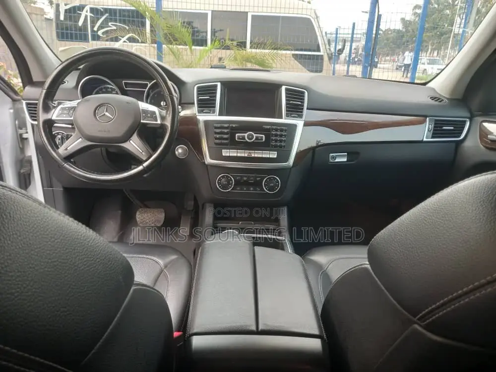 Mercedes-Benz M Class ML350 4MATIC 4dr SUV AWD (3.5L 6cyl 7A) 2014