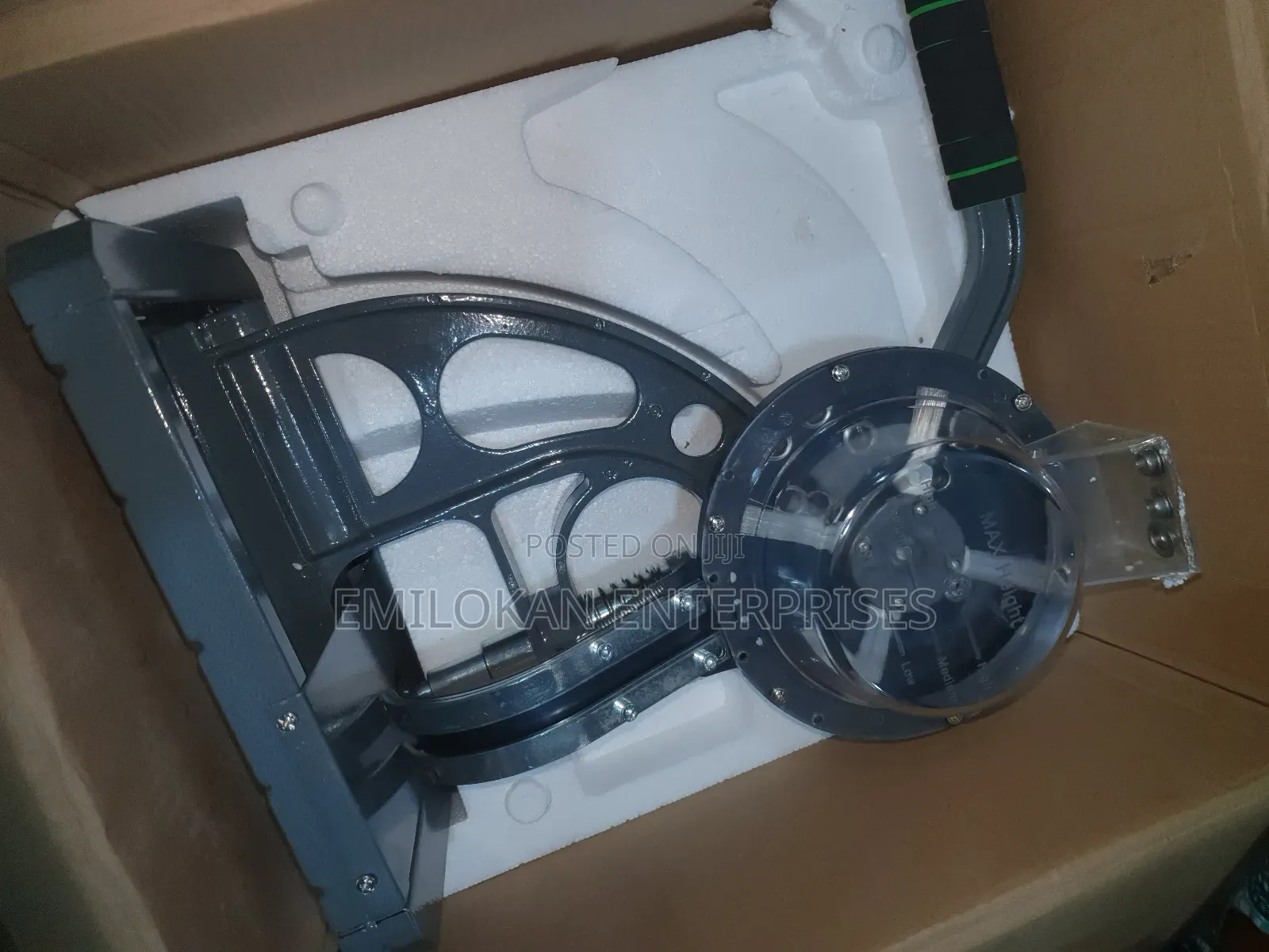 Semi Industrial Eyelet Machine