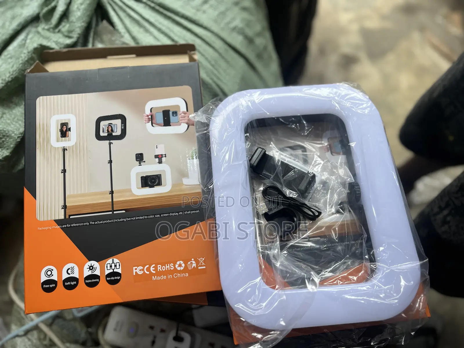 E-30 Mobile Phone Camera Light With Stand