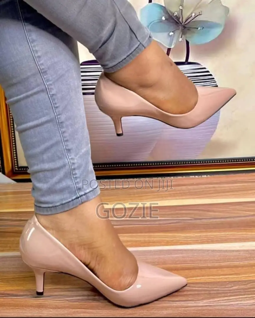 Stylish Kitten Heel Cover Shoes