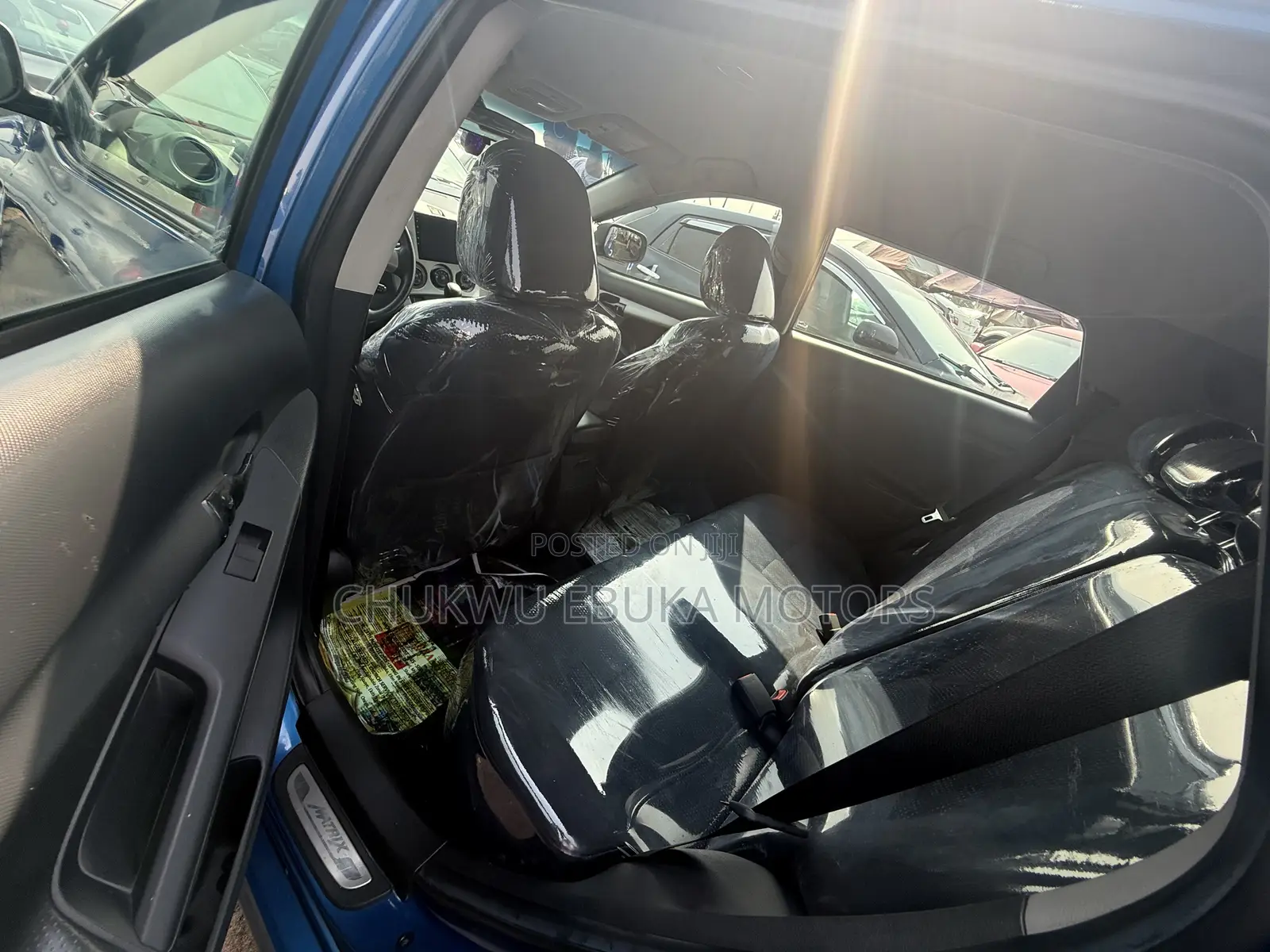 Toyota Matrix S Hatchback AWD (2.4L 4cyl 4A) 2010 Blue