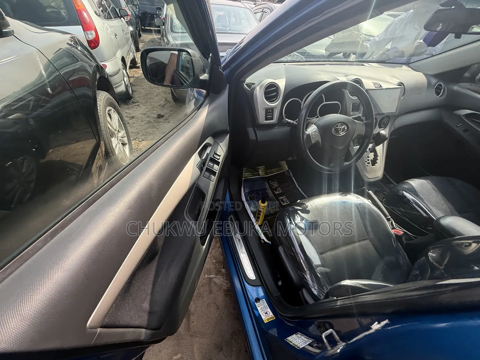 Toyota Matrix S Hatchback AWD (2.4L 4cyl 4A) 2010 Blue