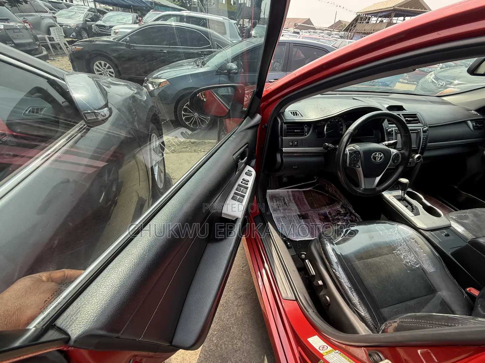 Toyota Camry SE V6 4dr Sedan (3.5L 6cyl 6A) 2012 Red