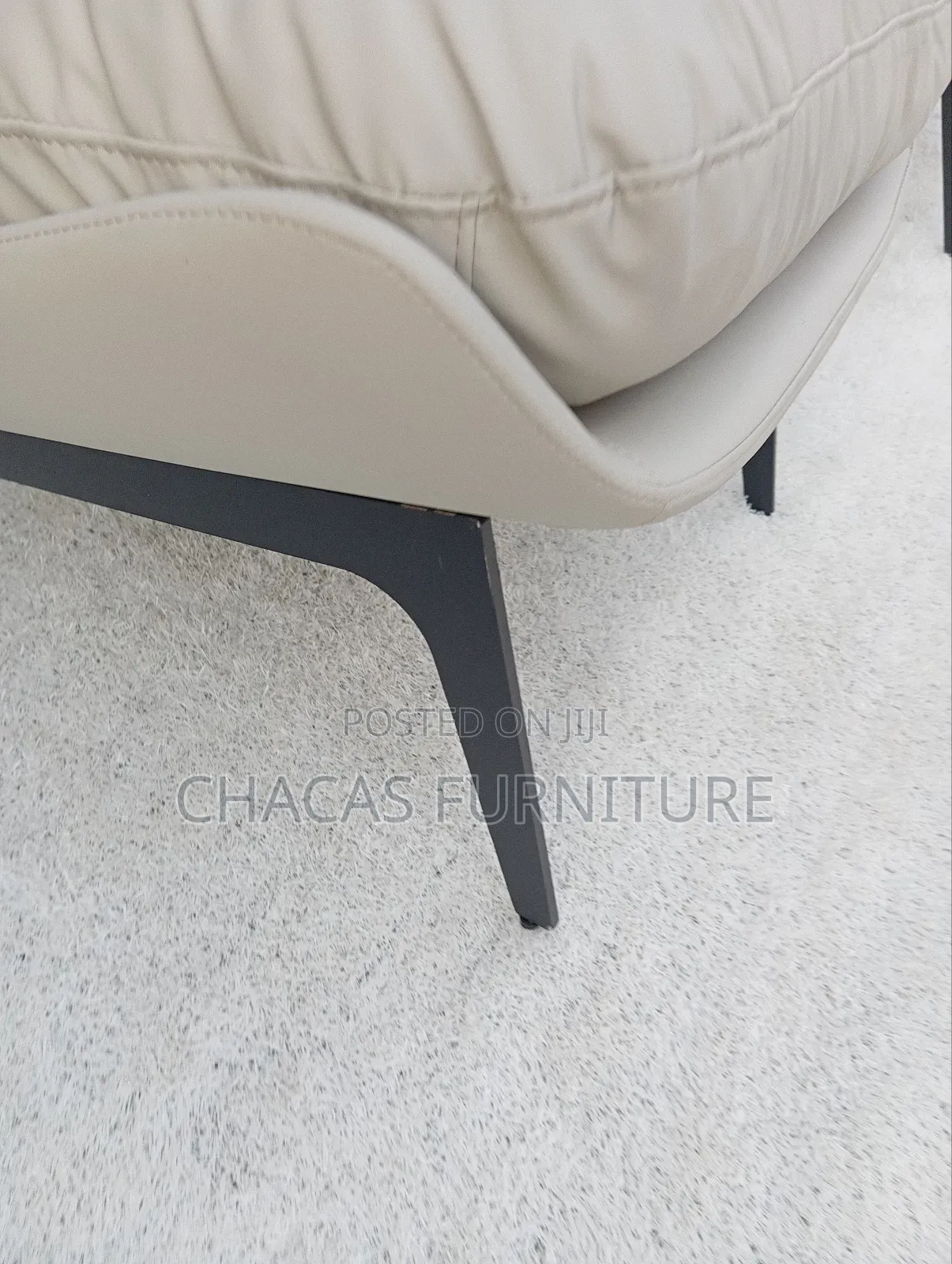 Luxury Leather Single Sofa - Padded Cushion Armchair Lounge Chair