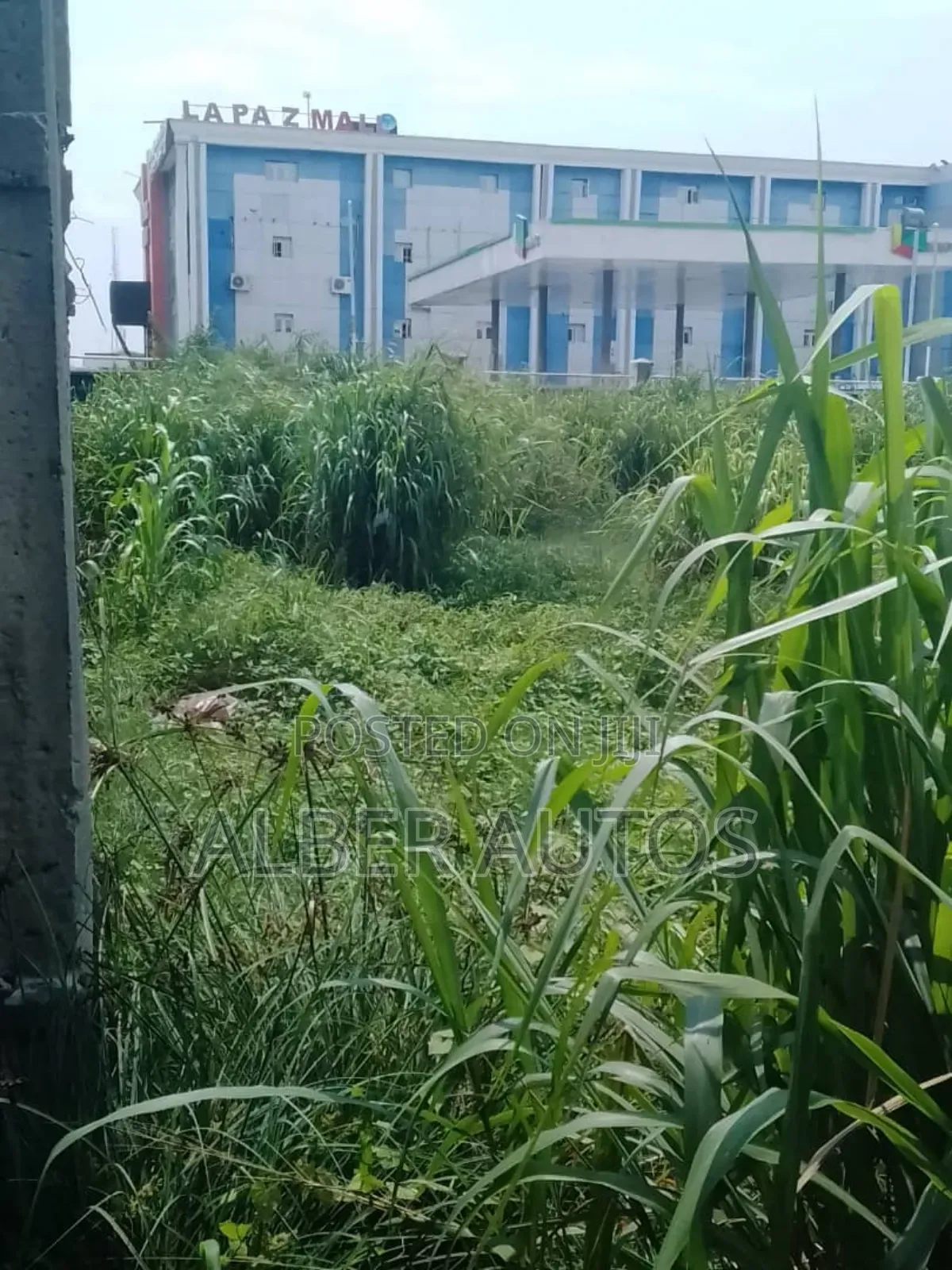 Distress Sale of 3 Plots of Land Facing Lekki-Epe Expressway