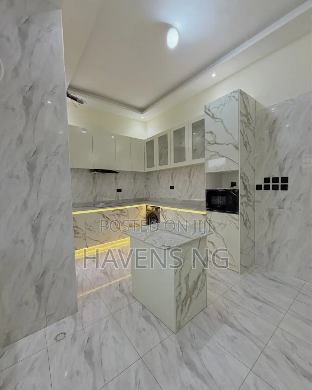 4bdrm Duplex in Agidingbi for sale