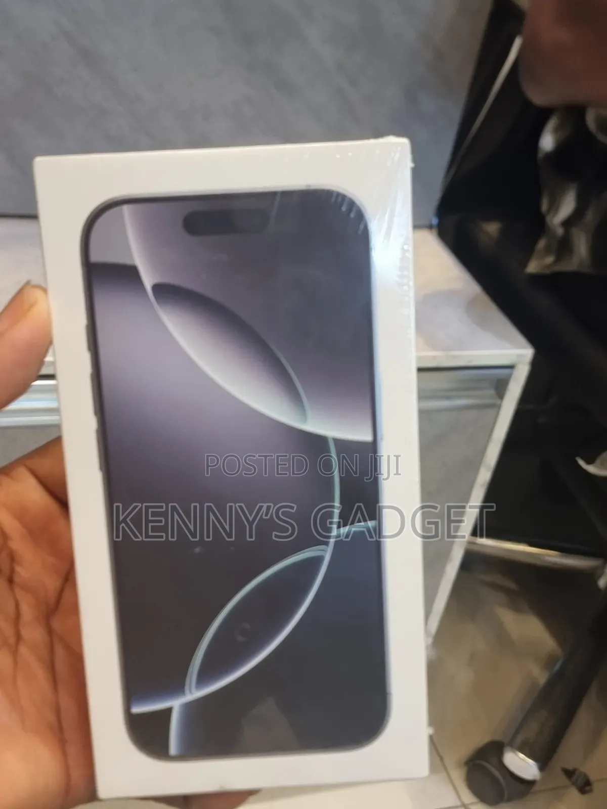 New Apple iPhone 16 Pro 256 GB