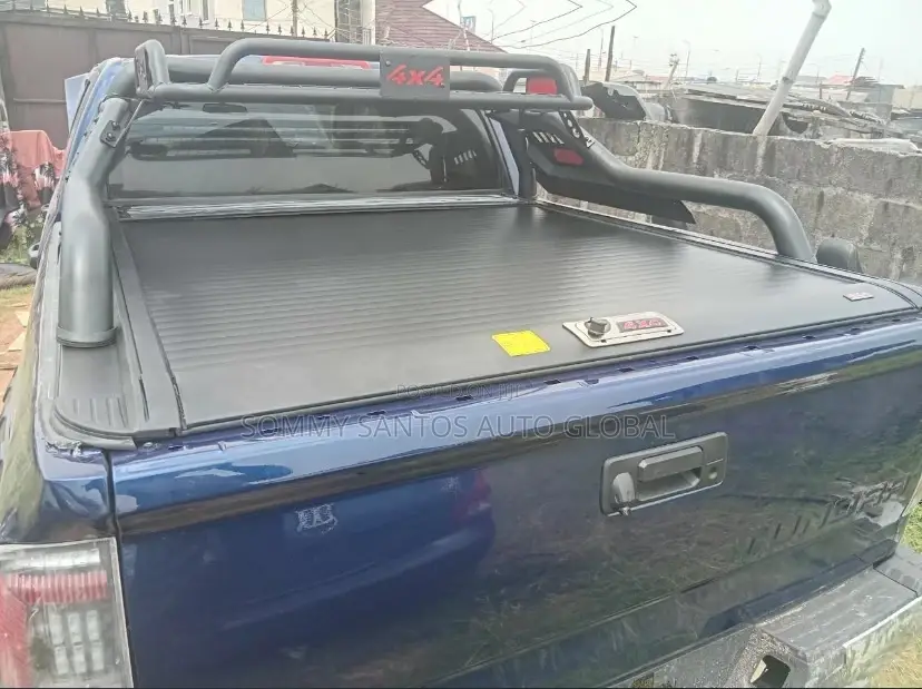 Rolling Booth Cover With Iron Bar For Toyota Tundra Available