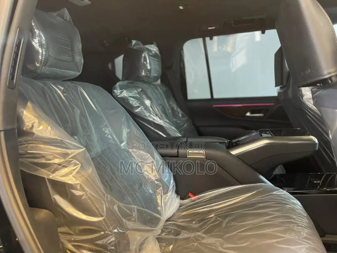 Lexus LX 600 2024 Black