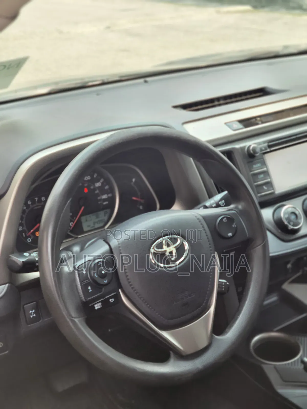 Toyota RAV4 XLE 4dr SUV AWD (2.5L 4cyl 6A) 2015 Gray