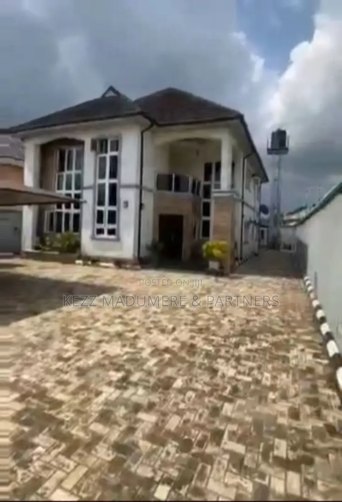 4bdrm Duplex in Eliozu, Farm Road 2 for sale