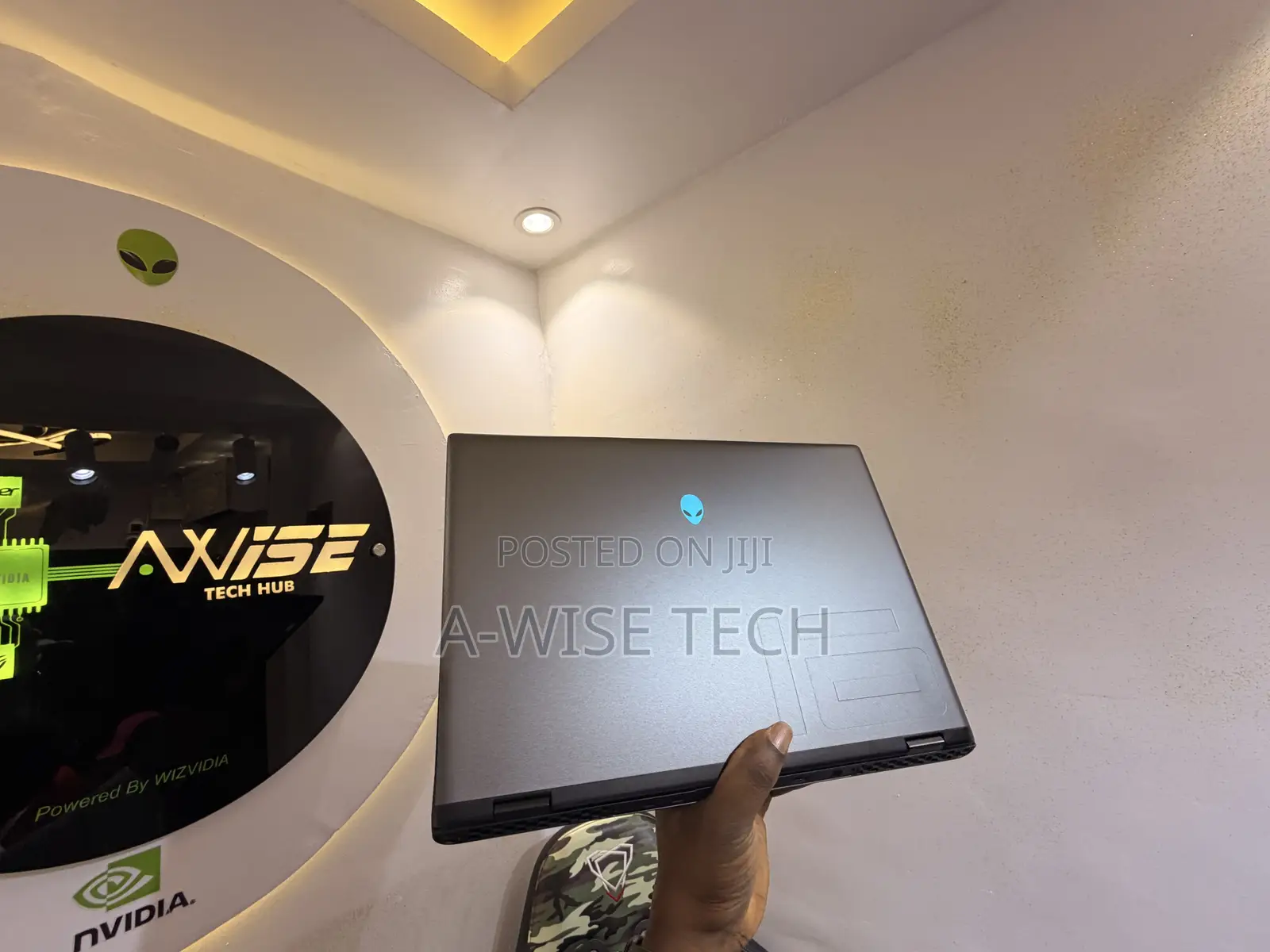 Laptop Dell Alienware M16 R2 16GB Intel Core Ultra 7 SSD 1T