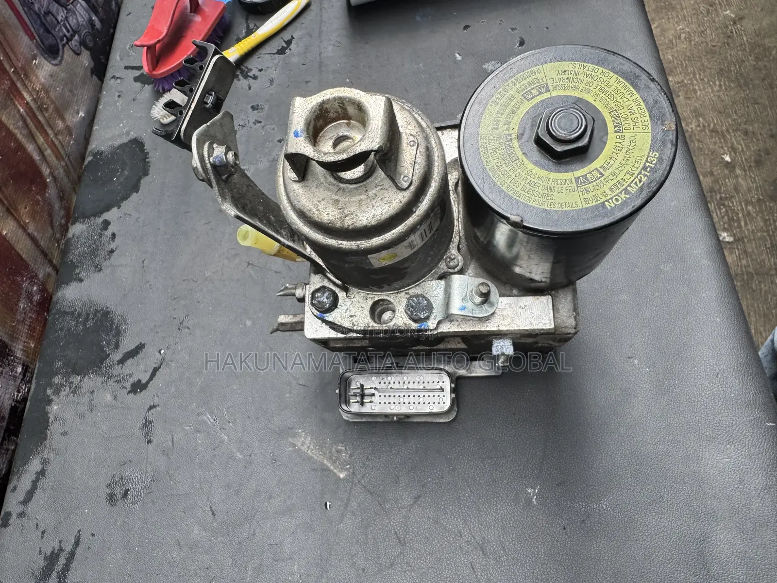 Hybrid Abs Pump For Toyota Pirus  2005-2007