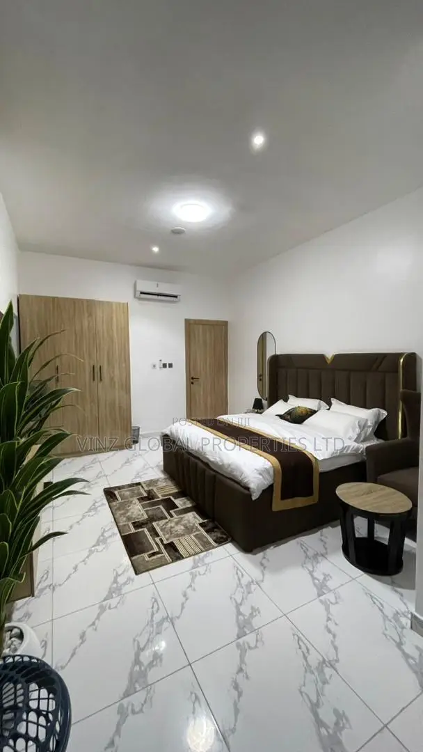 Introducing Our Luxury Two-Bedroom Shortlet Apartment With Pool Gym