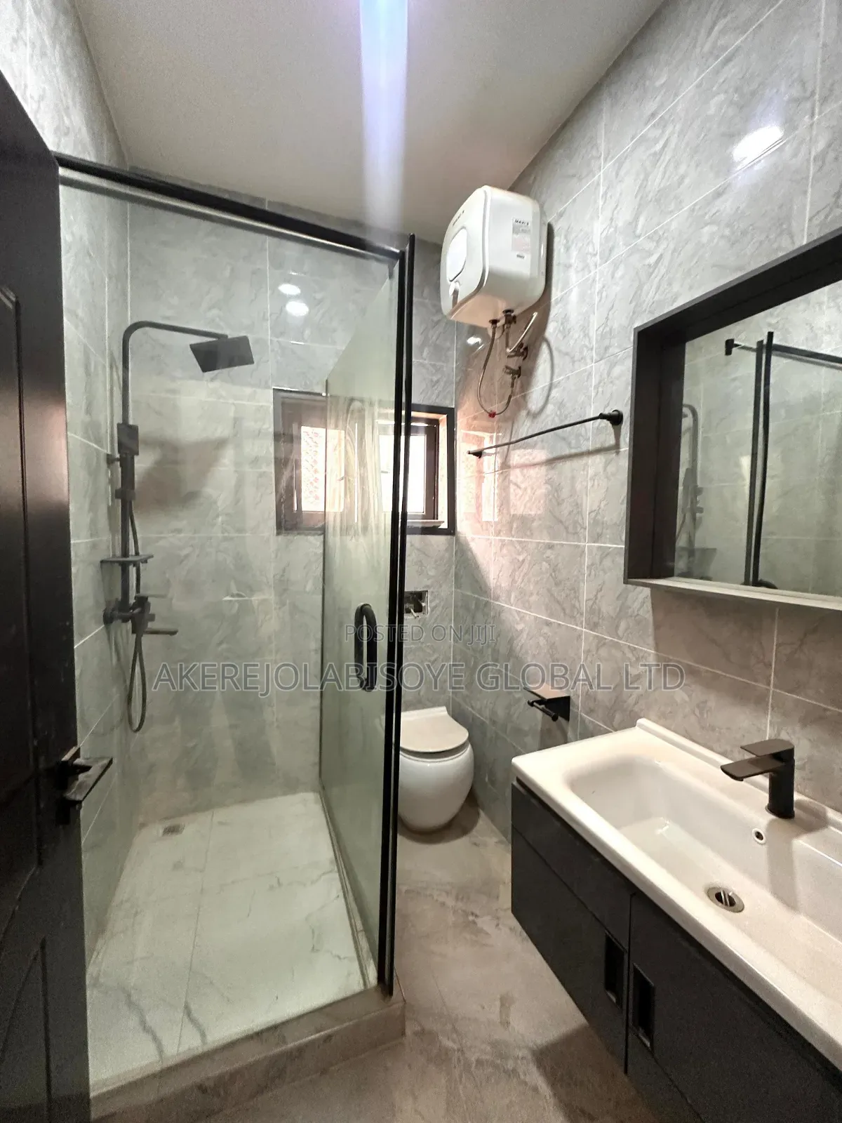 5bdrm Duplex in Guzape, Abuja for sale