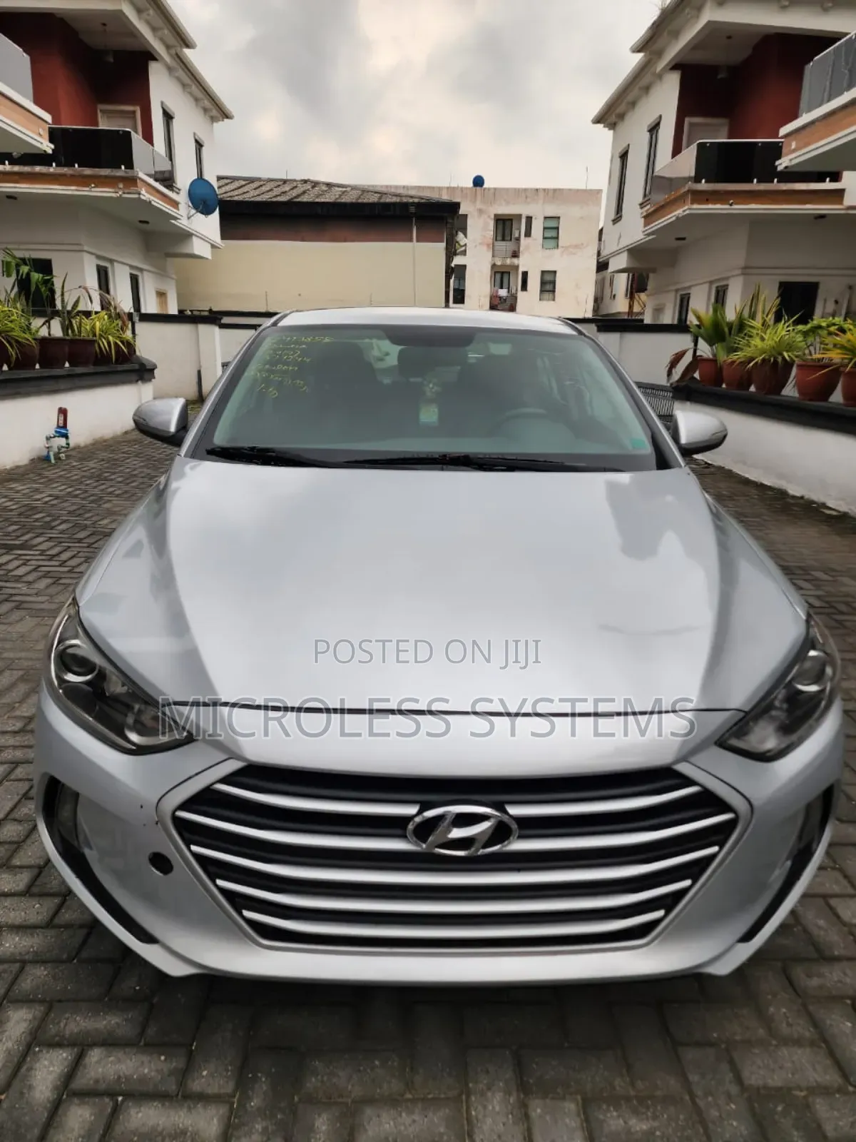 Hyundai Elantra 2017 Silver
