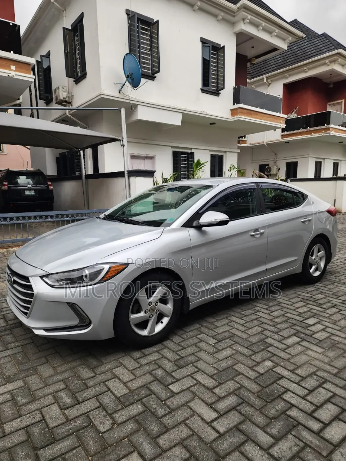 Hyundai Elantra 2017 Silver