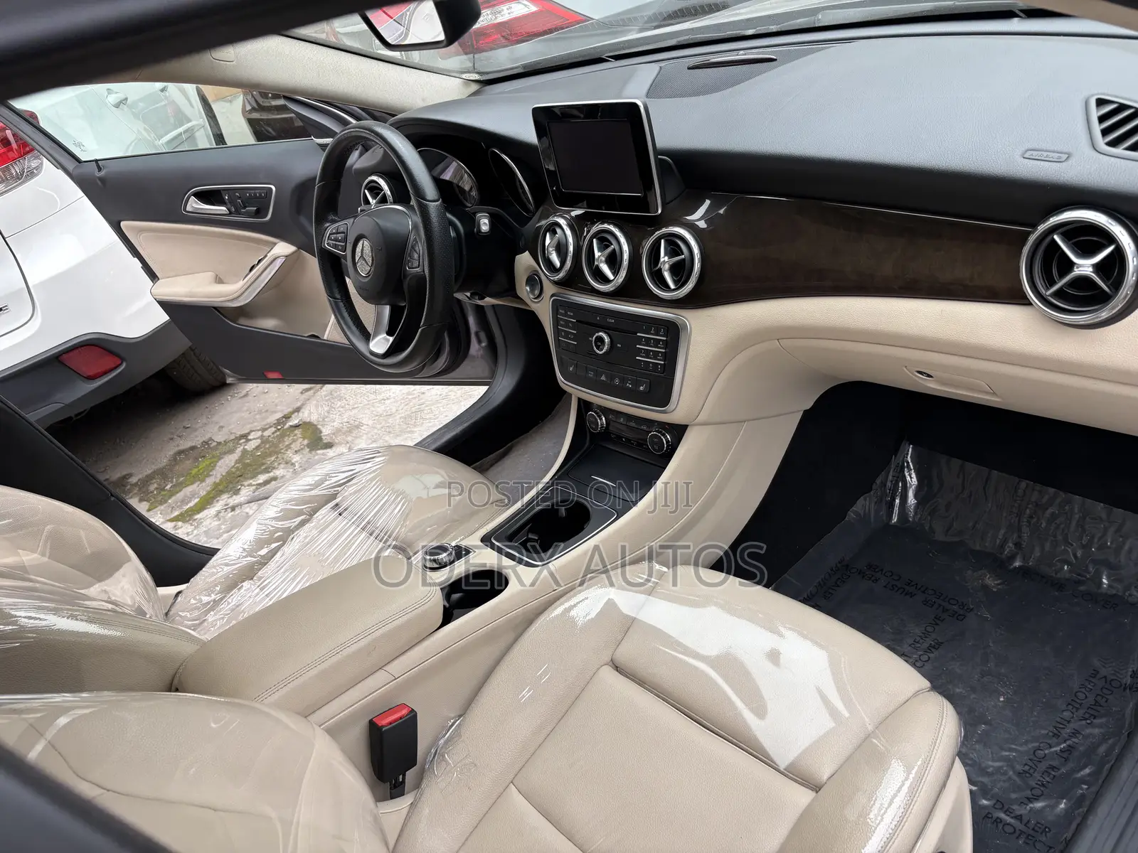 Mercedes-Benz GLA 250 2016 Gray