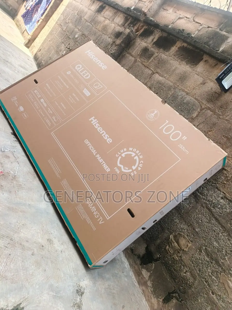 Hisense Qled Q7 Series Smart Tv With 100 Inch Screen
