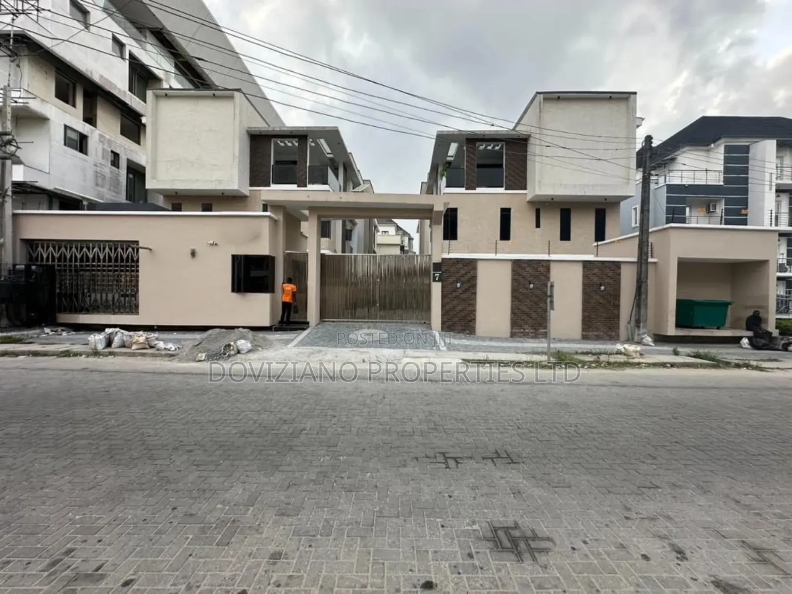 4bdrm Duplex in Ikate for sale