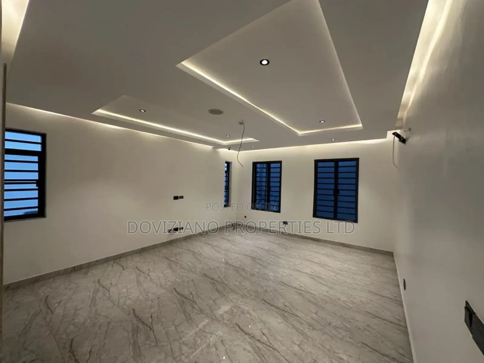 4bdrm Duplex in Ikate for sale