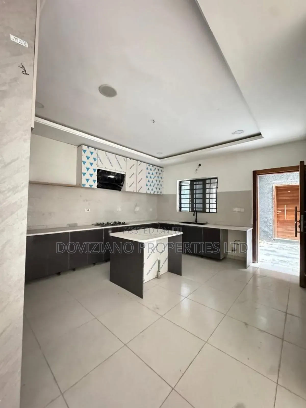 4bdrm Duplex in Ikate for sale