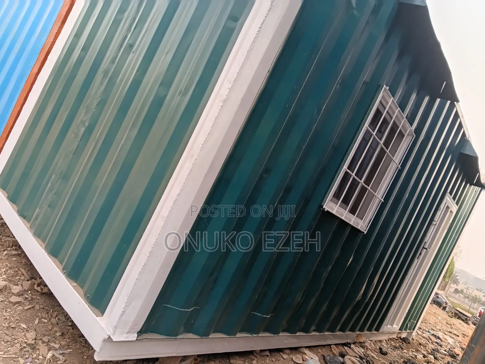 W0ft Office Container
