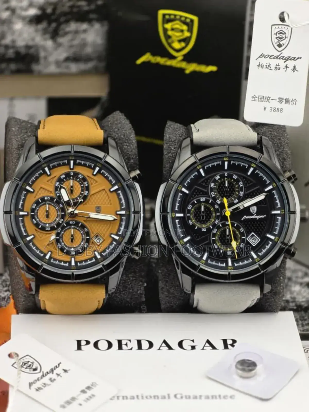 Perfectly Working Analog Leather Chronograph Movement Wristwatch