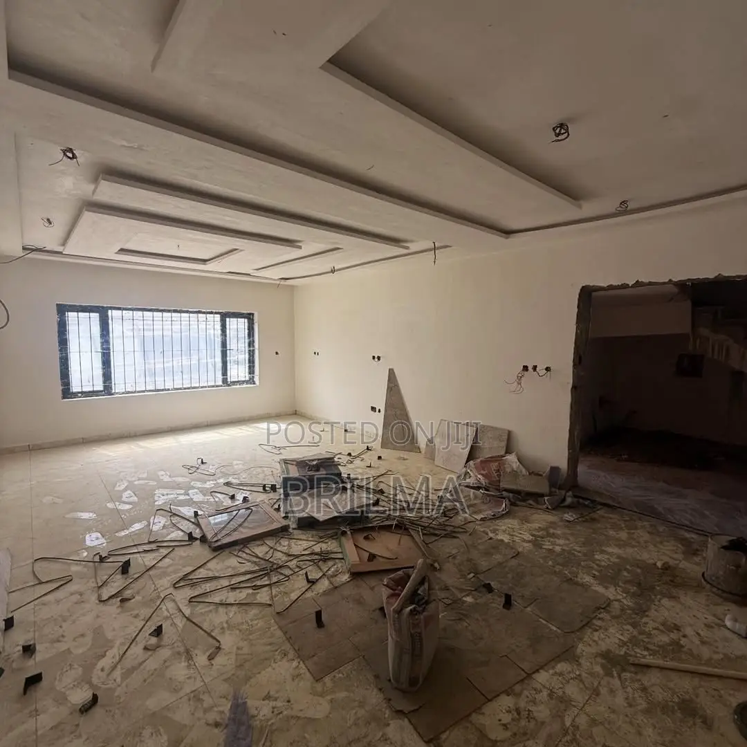 4bdrm Duplex in Jahi for sale