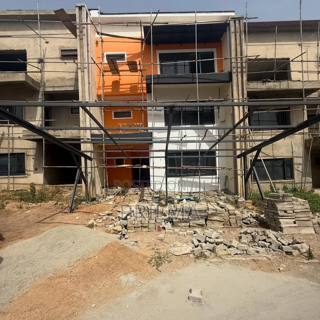 4bdrm Duplex in Jahi for sale