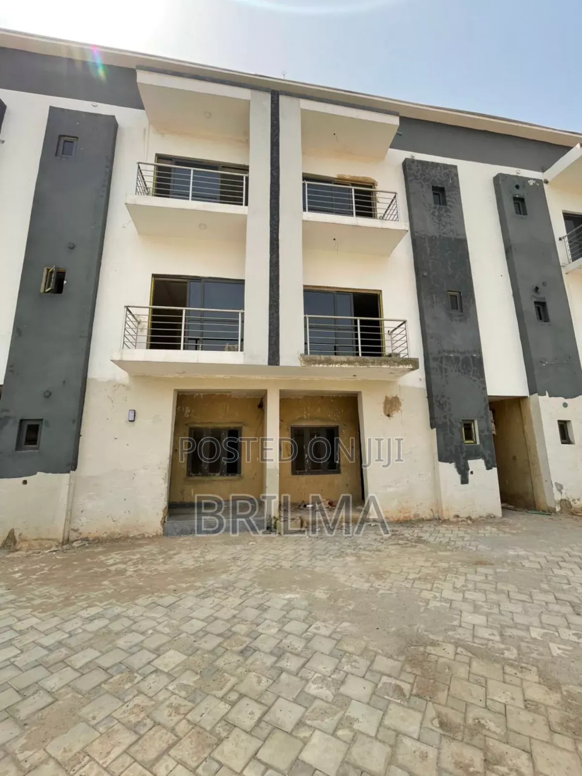 4bdrm Townhouse/Terrace in Katampe (Main) for sale