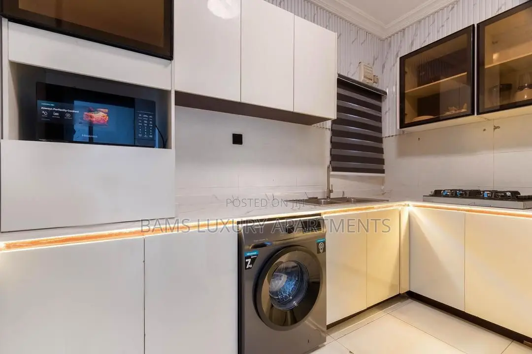 Affordable Short Stay 2 Beds at Lekki Phase 1