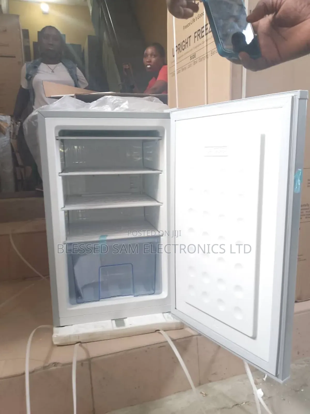Lg Standing Upright Freezer Standing For Ice Block Maker > 2 Yrs