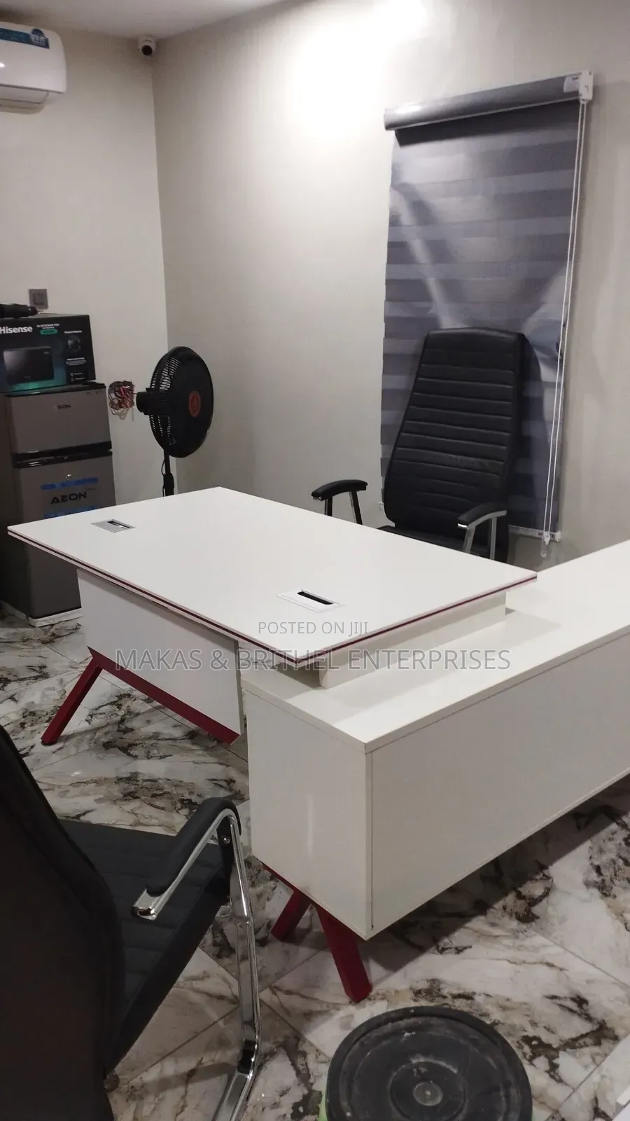 1.6miter Classy Office Desk