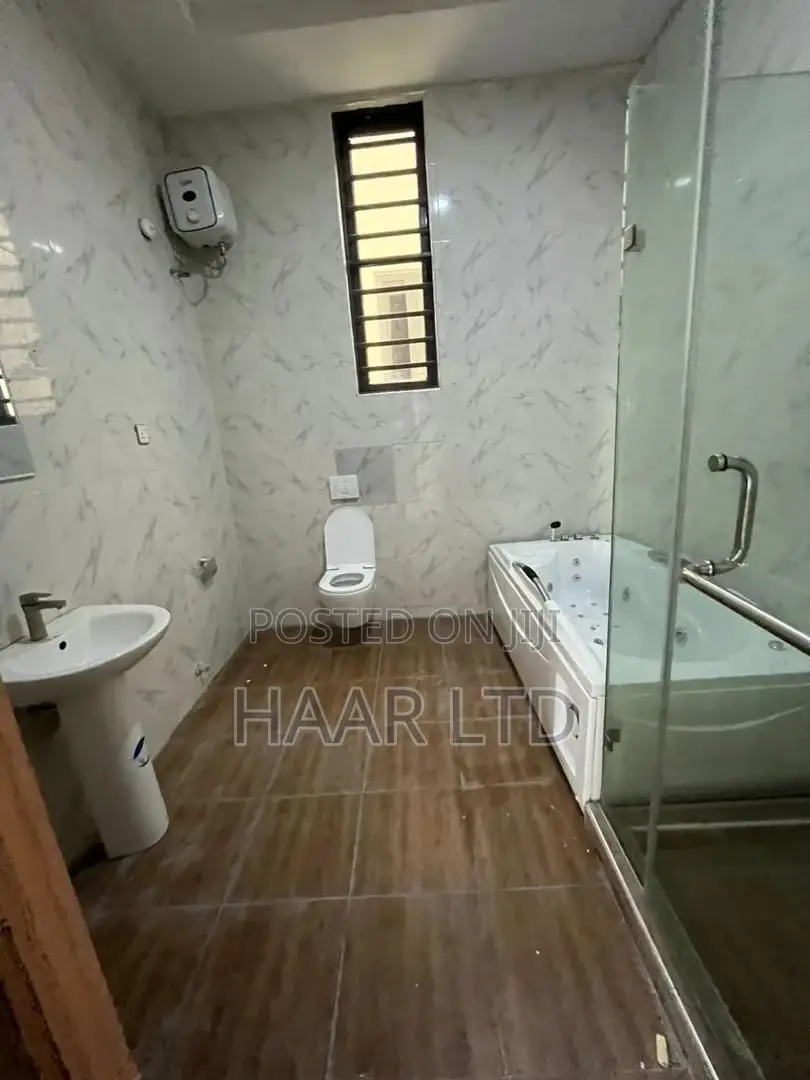 4bdrm Duplex in Ado / Ajah for sale