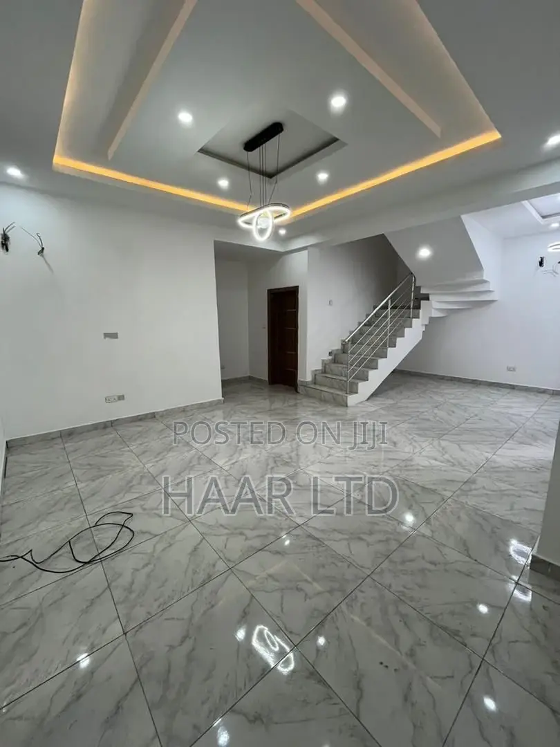 4bdrm Duplex in Ado / Ajah for sale