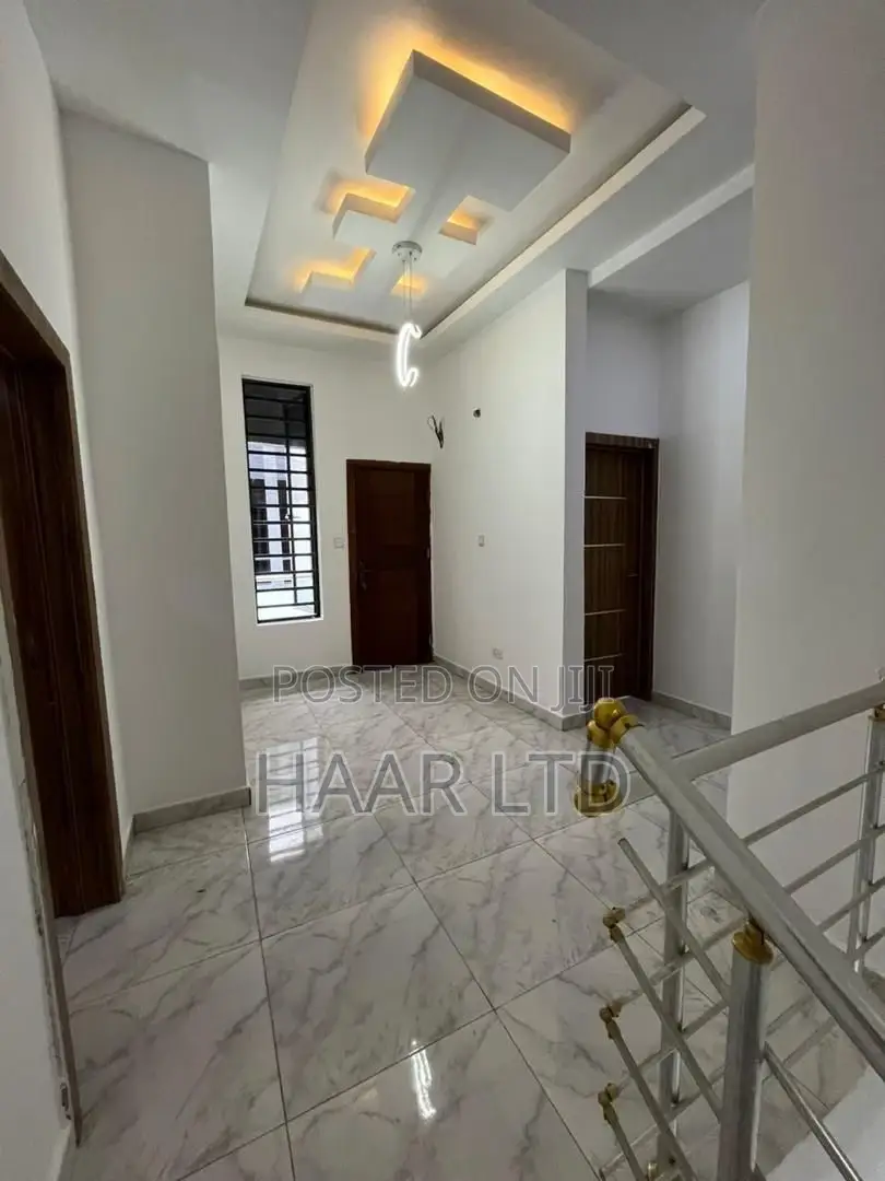 4bdrm Duplex in Ado / Ajah for sale