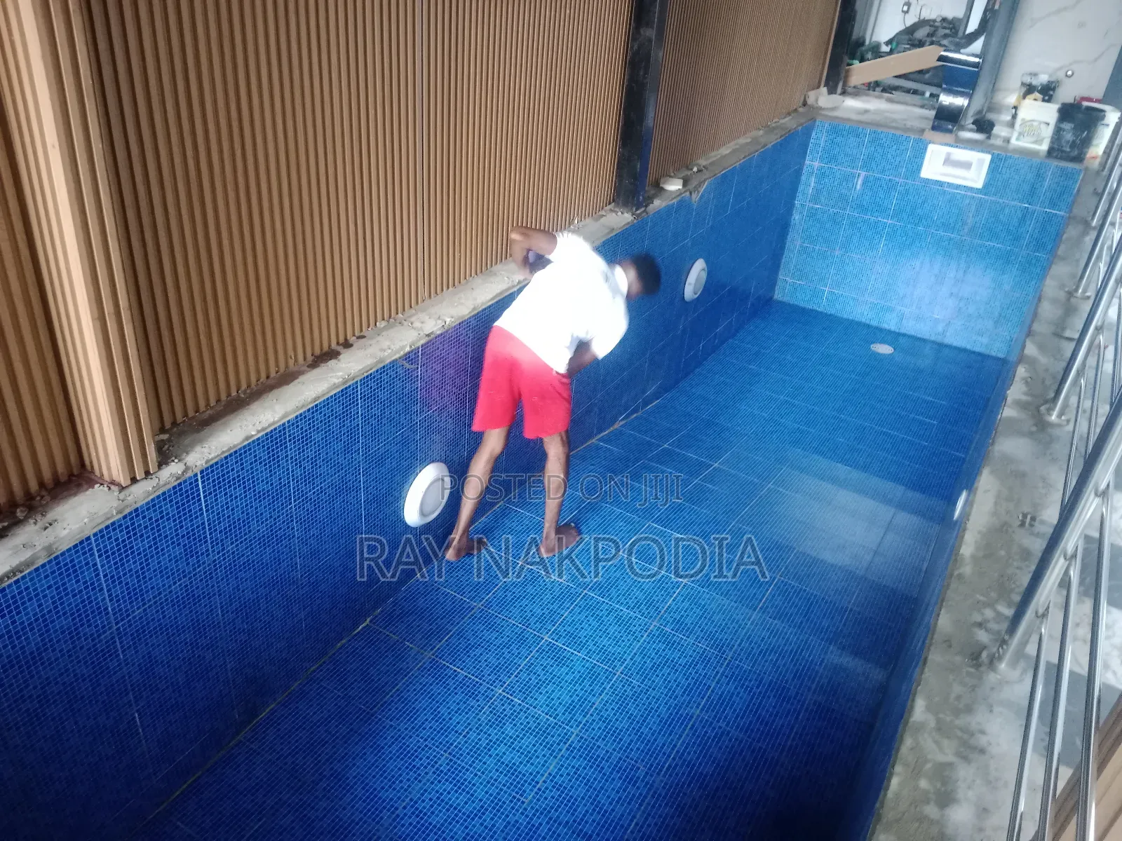 Raynax Ventures Commercial/Janitorial Services