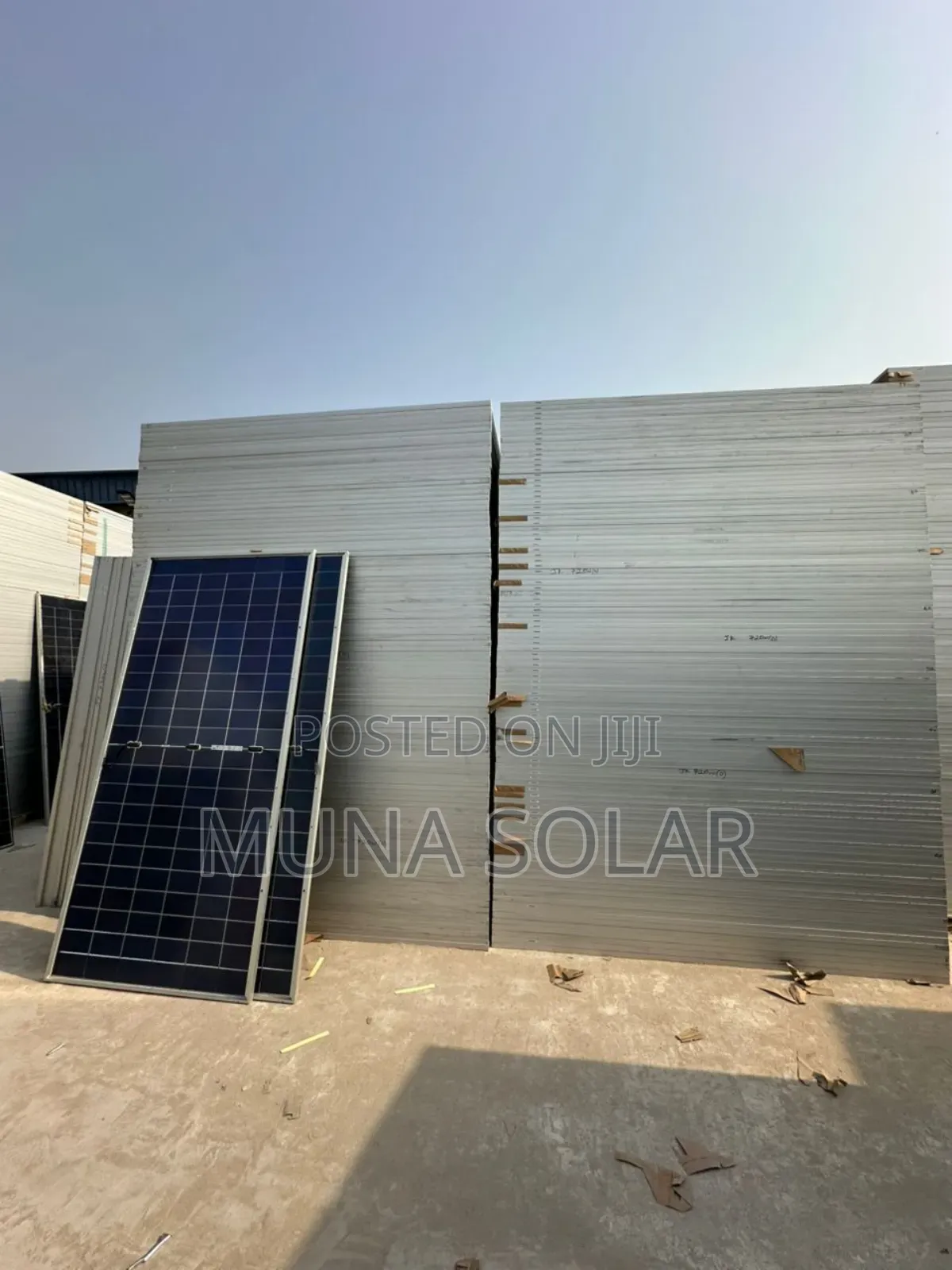 595watts 144cells Jinko Solar Panel
