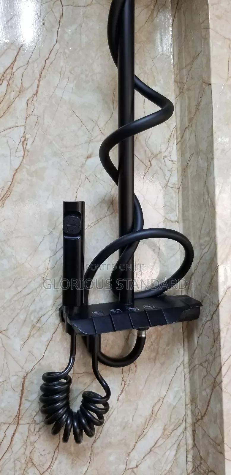 Black Piano Shower