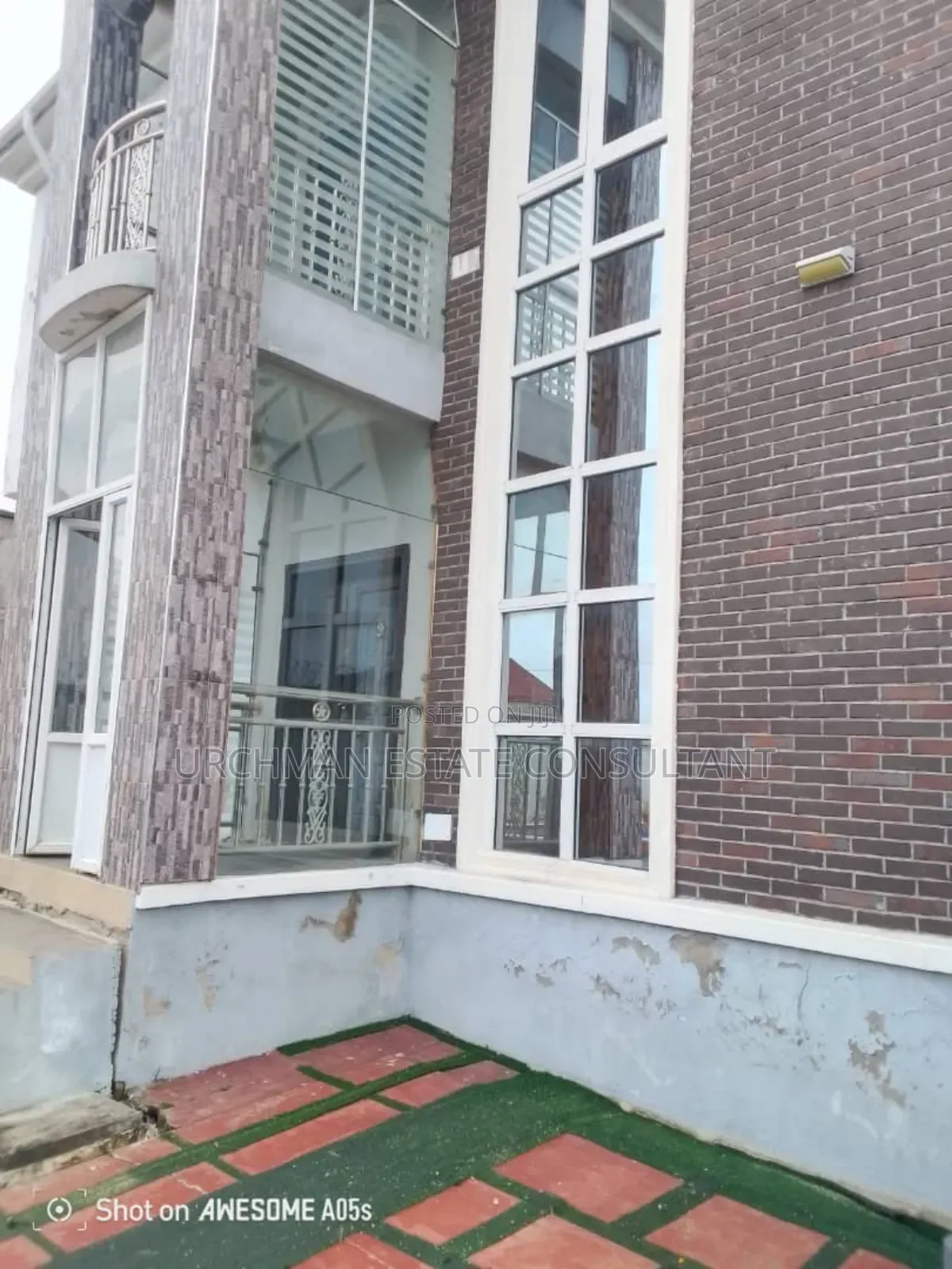 4bdrm Duplex in Abule Ado for sale