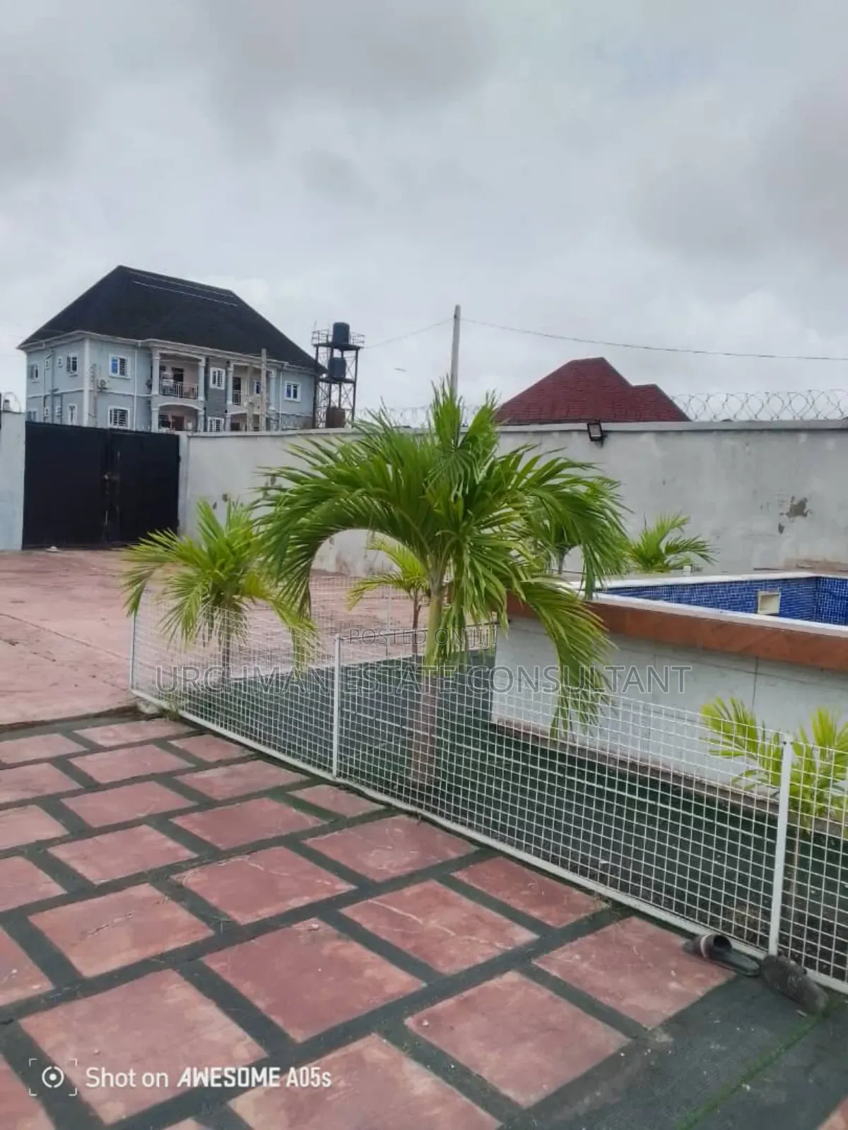 4bdrm Duplex in Abule Ado for sale