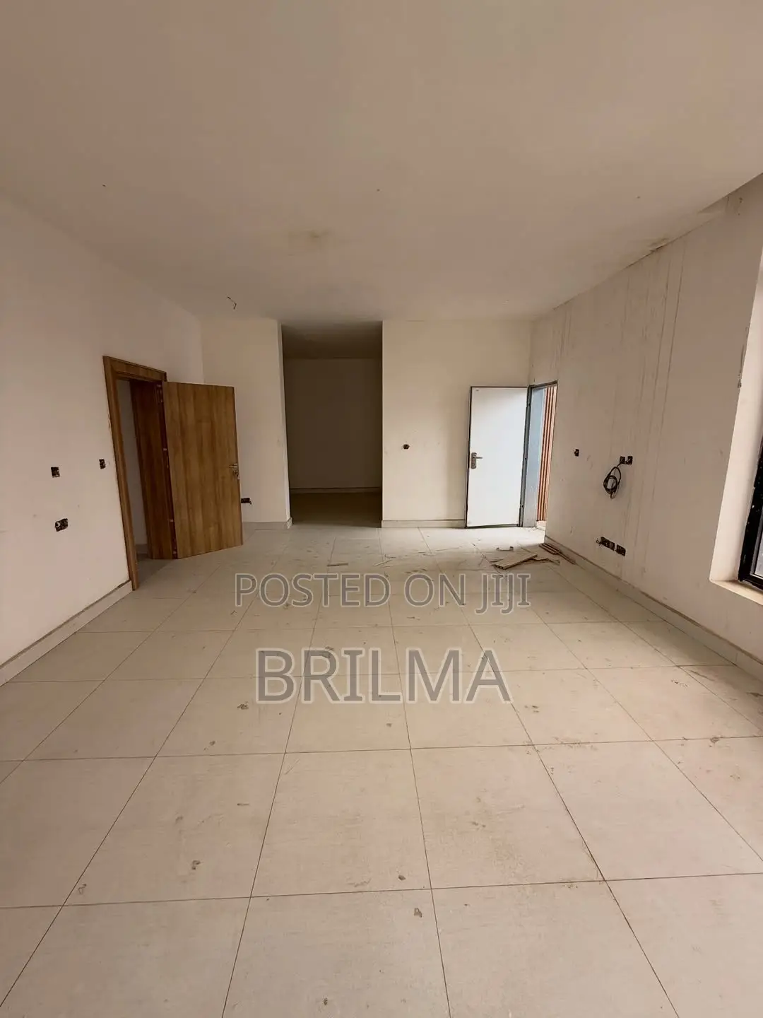 6bdrm Duplex in Mabushi for sale