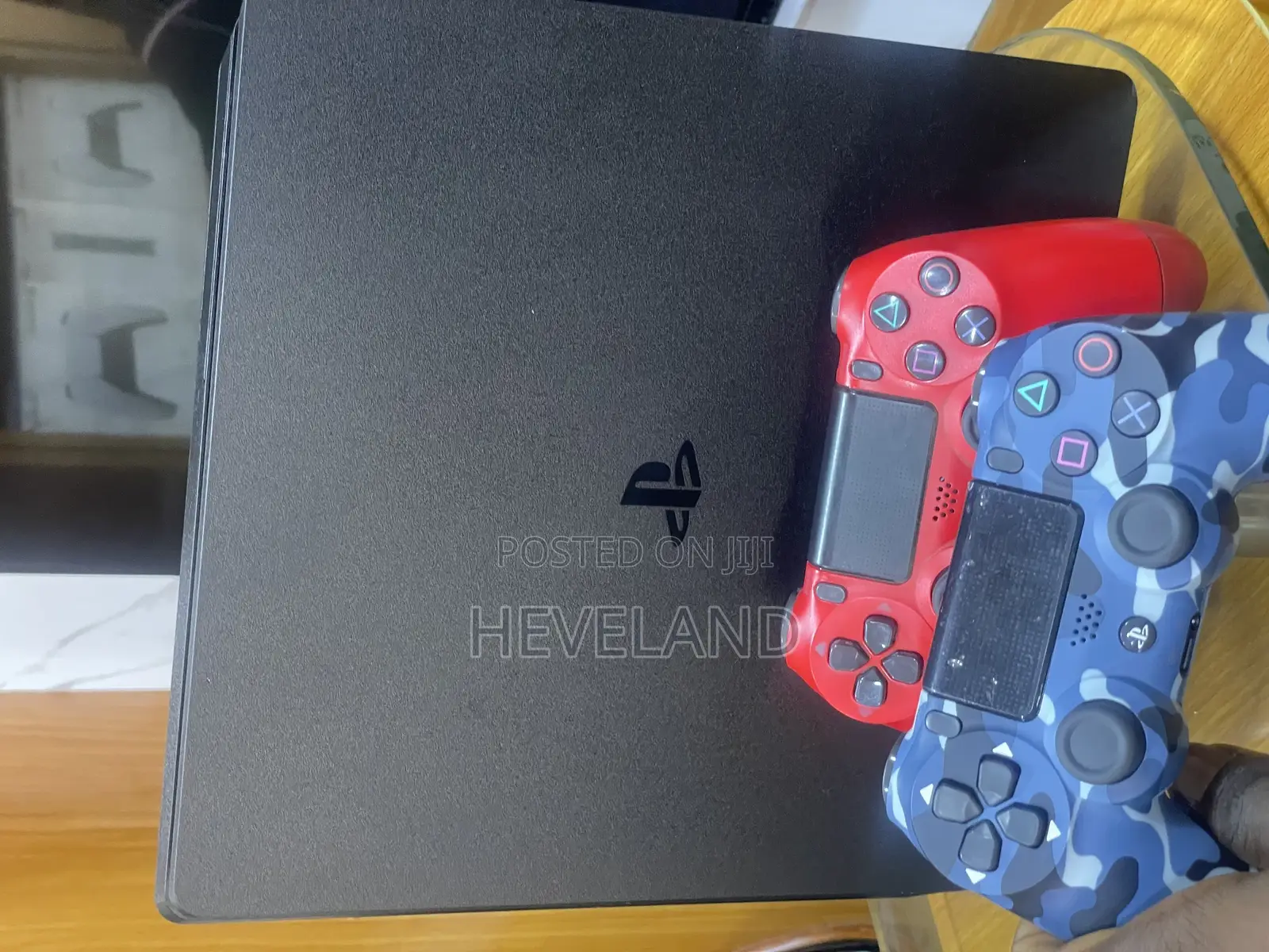 Very Clean Used Ps4 Slim (With Games Installed)