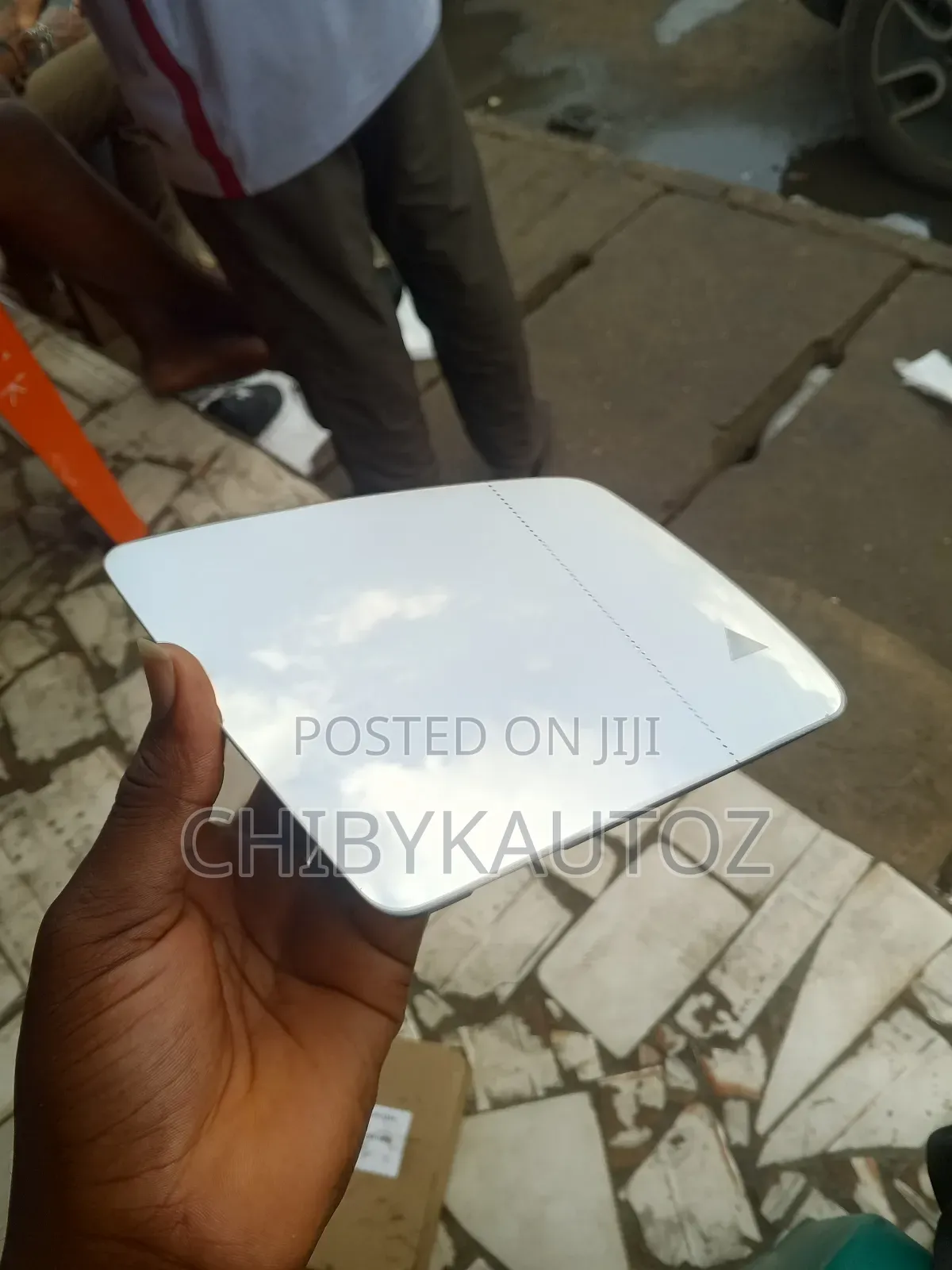 Side Mirror Glass for Ml 166 With Triangle Light