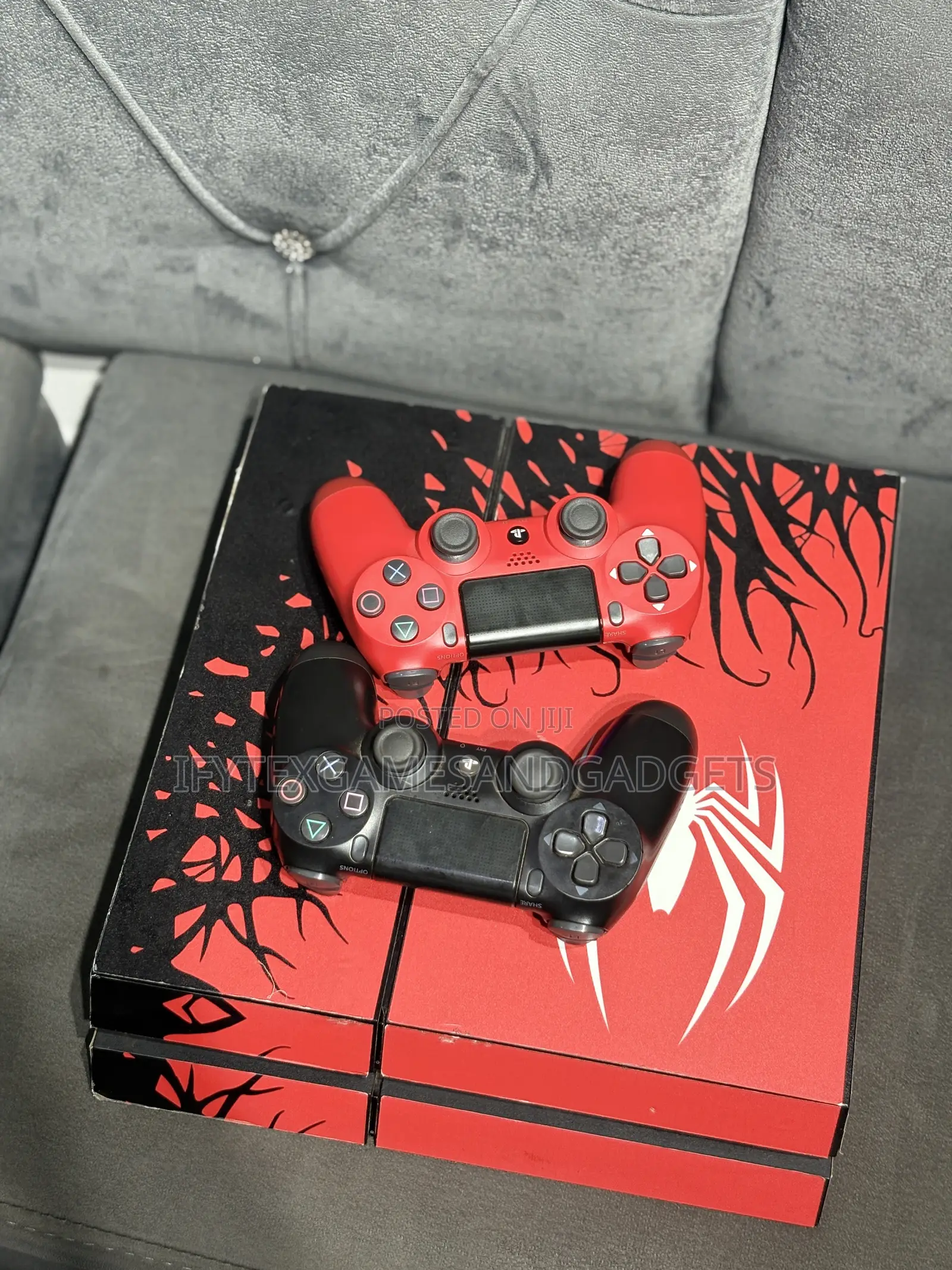 Ps 4 Fat With 2 Pads and 12 Games