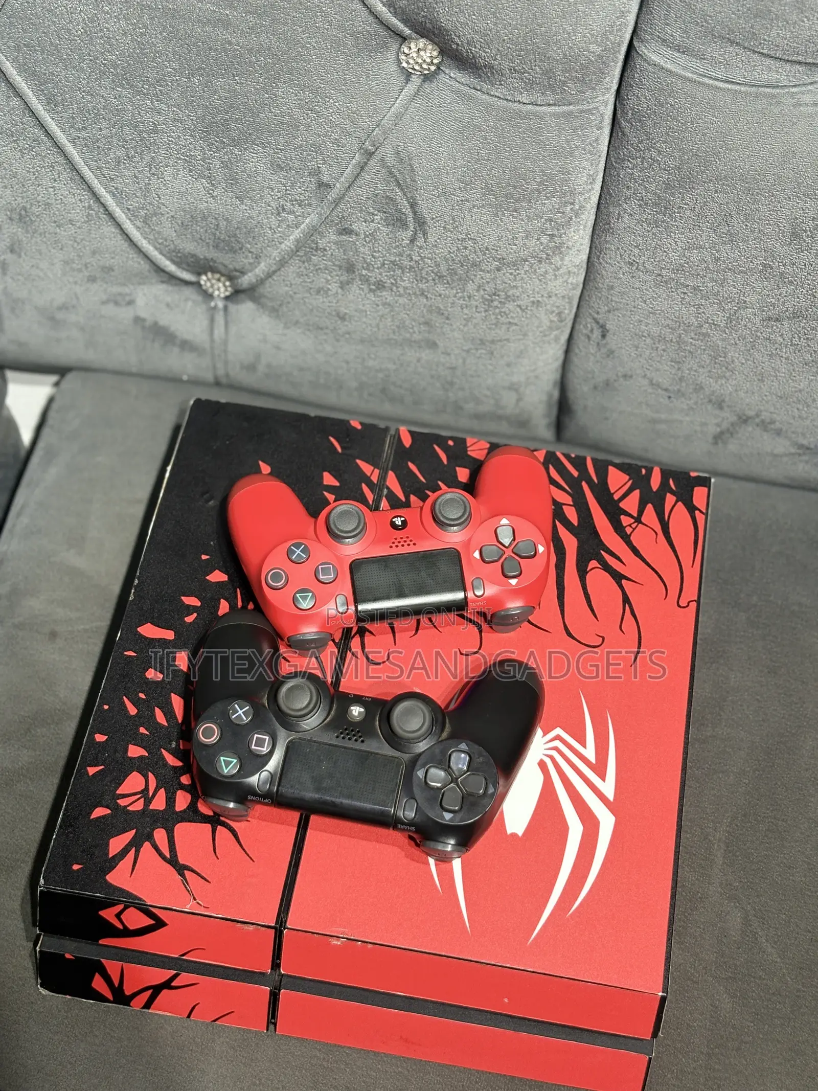Ps 4 Fat With 2 Pads and 12 Games