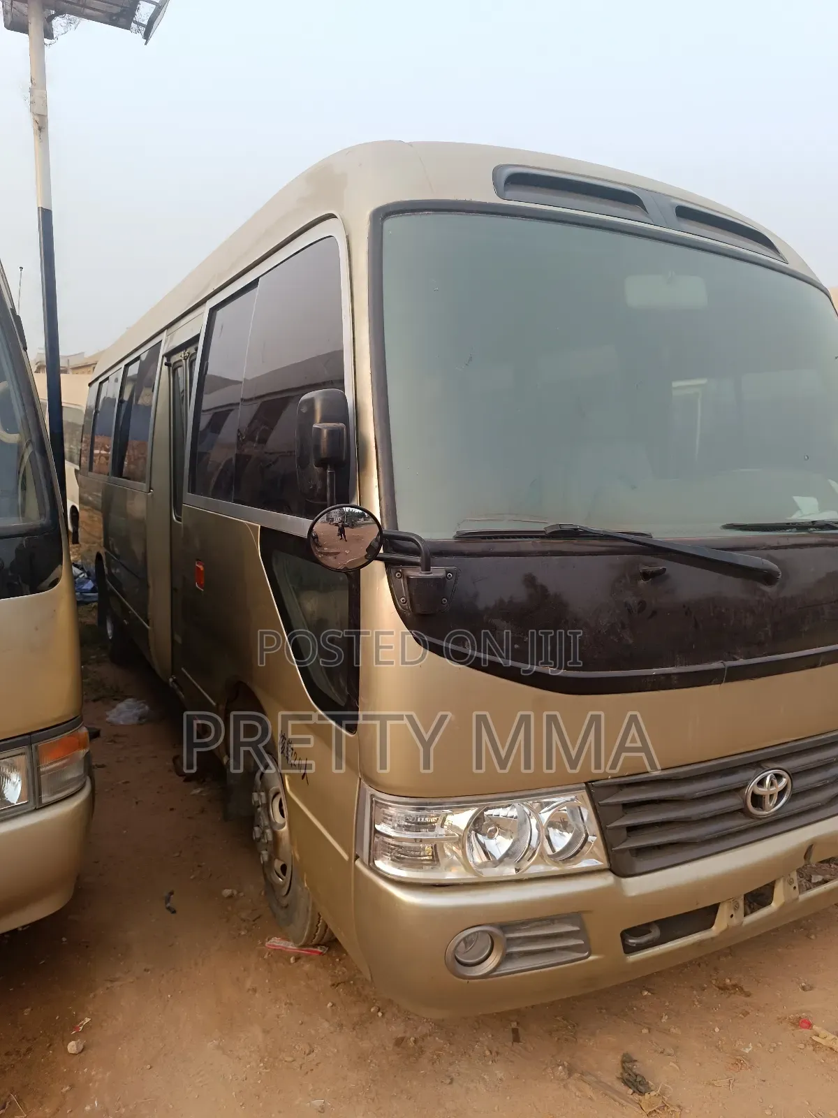 Toyota Coaster 2017 Beige