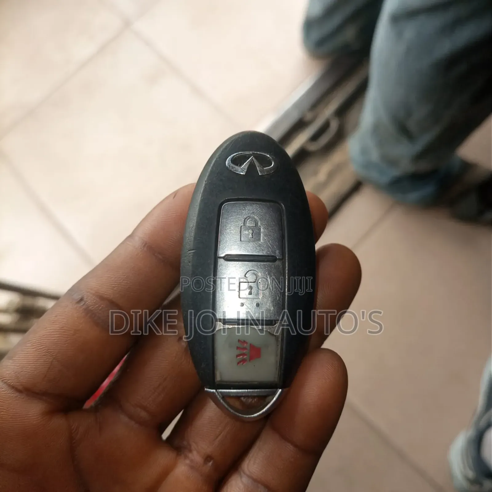 3 Button Keyless Remote Control for Nissan and Infiniti