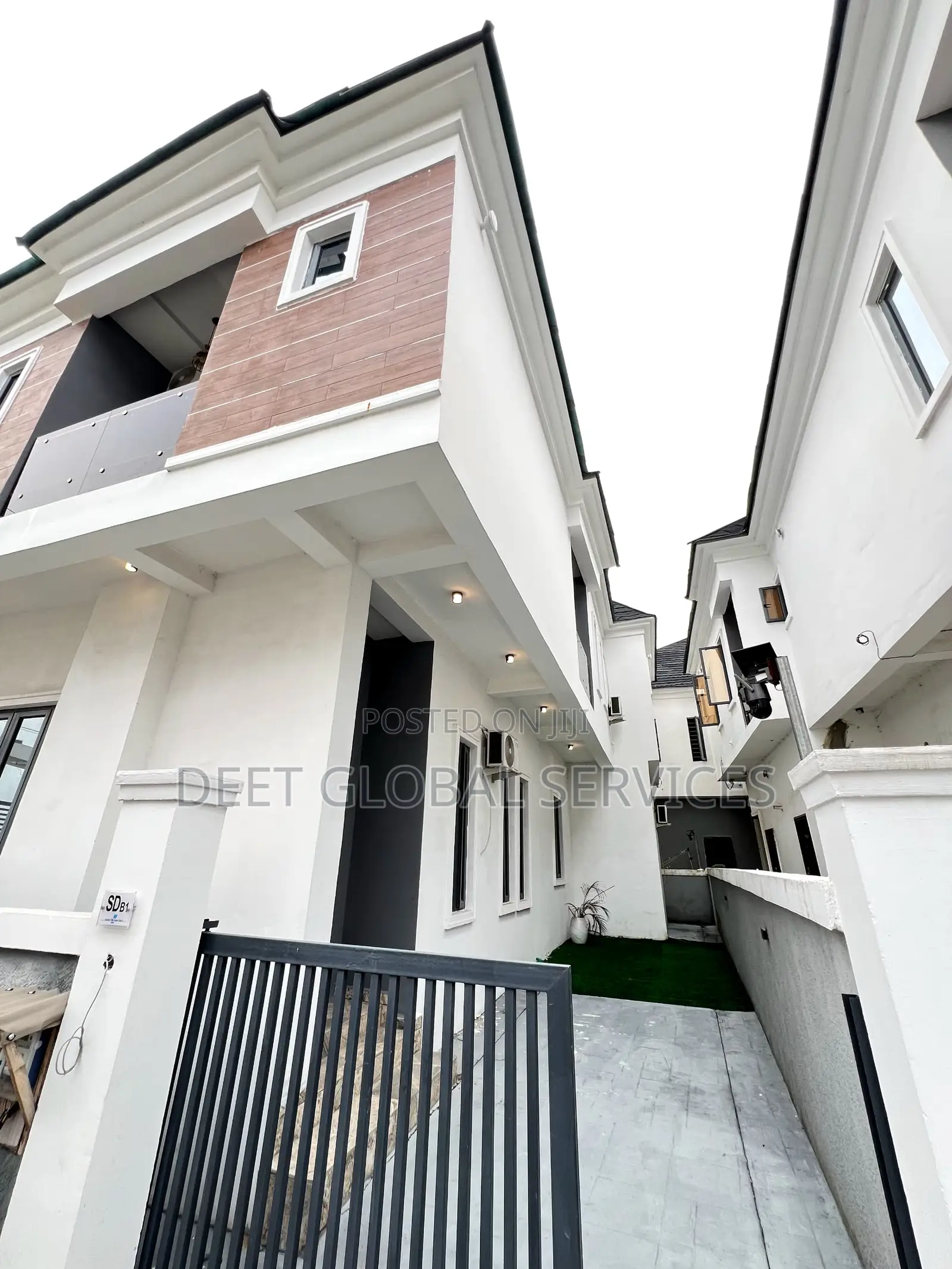 5bedroom Duplex Shortlet Apartment VGC